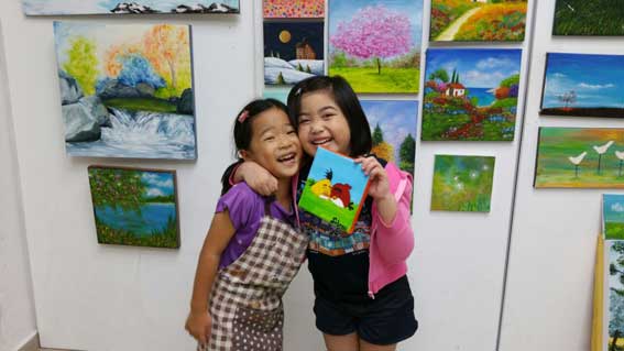 Acrylic Art Classes Singapore | Acrylic Painting On Canvas